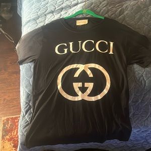 Gucci T-Shirt size medium